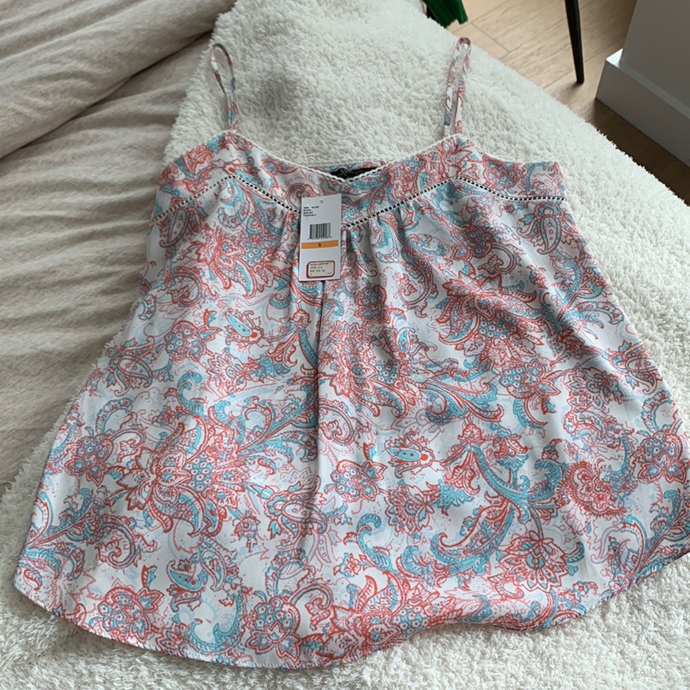 New tank blouse never worn